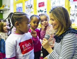 Rachel Stevens singing about vegetables for Ella's Kitchen