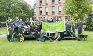 Vice-Chancellor Sir David Bell and the University's groundstaff