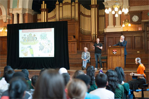 V-C Sir David Bell introducing the event