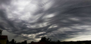 The rare asperitas formation is recognisable due to its dramatic, roughened base