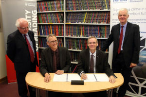 Representatives of the University of Reading and NPL sign the Memorandum of Understanding