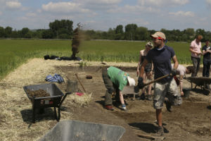 Archaeologists at Pewsey summer dig
