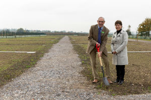 Shinfield Parish Councillor Ian Clarke with the University of Reading's Director of Estates Janis Pich at the new allotments