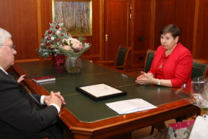 Professor Kalyzhnova meets representatives from MGIMO in Moscow