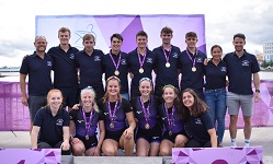 Colour photograph of Reading University Boat Club rowers