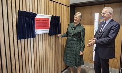 Colour picture of Dame Julia Slingo opening the lecture theatre named for her